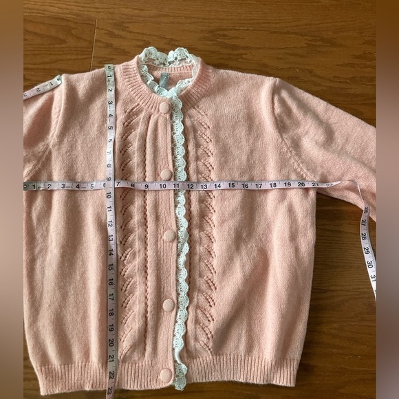 Noracora Pink knitted sweater with lace accents size Medium NWT Grandma - Picture 9 of 10